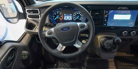 Nội Thất Ford Transit 2024 2023