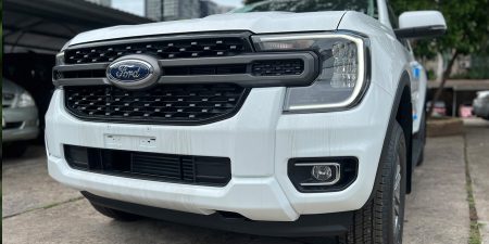 Đèn Xe Ford Ranger XLS Mới 2024 Màu Trắng