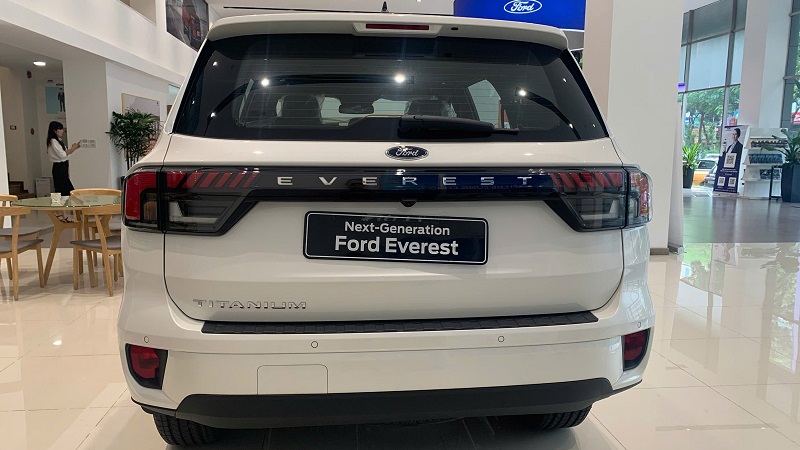 Ford Everest Titanium 4x4 AT Bi-Turbo - Ảnh 11