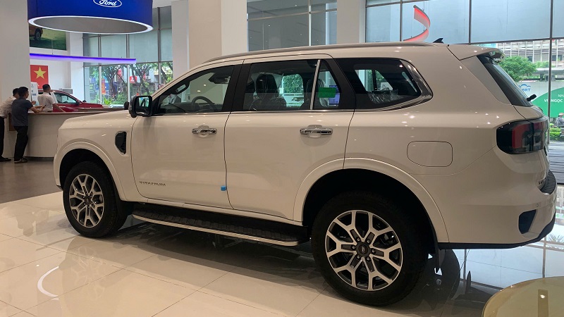 Ford Everest Titanium 4x4 AT Bi-Turbo - Ảnh 8