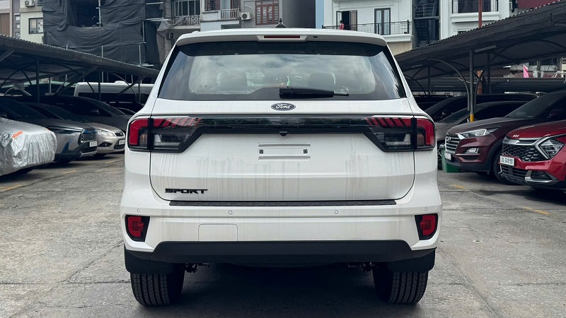 Ford Everest Sport 2.0L 4x2 AT - Ảnh 6