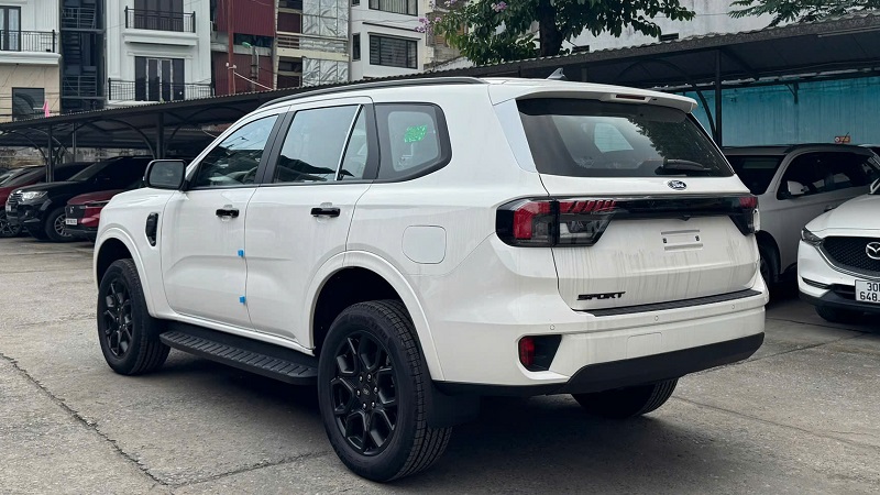 Ford Everest Sport 2.0L 4x2 AT - Ảnh 4